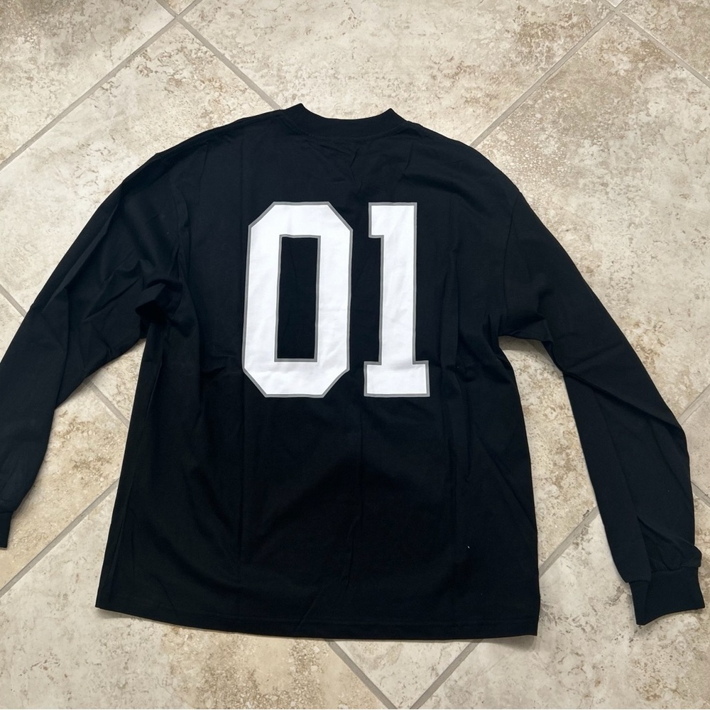 Balenciaga Oversized 01 Jersey
Size L Black Long Sleeve - Picture 2 of 3